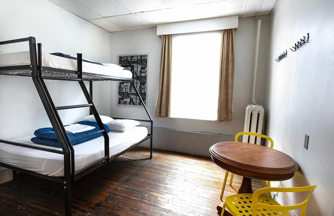 The Cambie Hostel Gastown-1